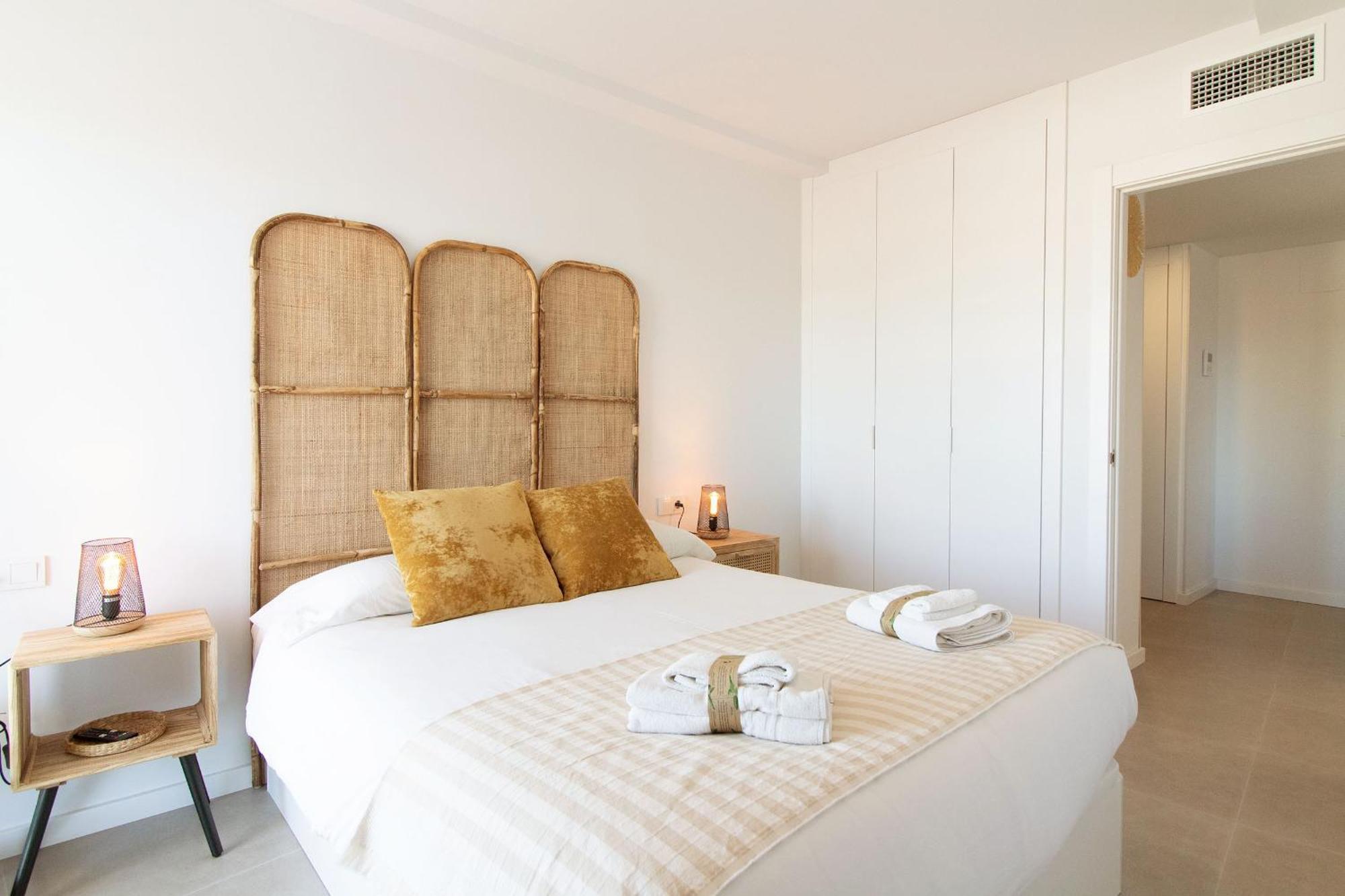 Global Properties, Apartamento Con Terraza Y Vistas Al Mar Y A La Montana Canet d'En Berenguer Eksteriør bilde